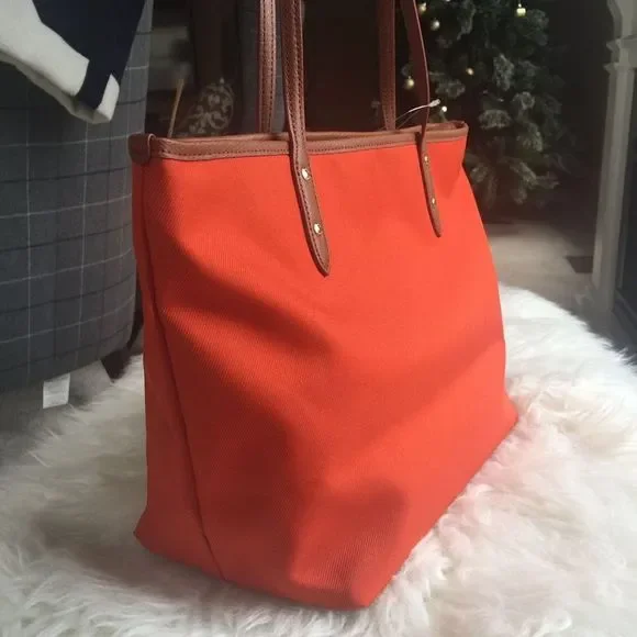 NWT COACH SAWYER TOTE IN POLYESTER TWILL COACH F37237 - Picture 2 of 4